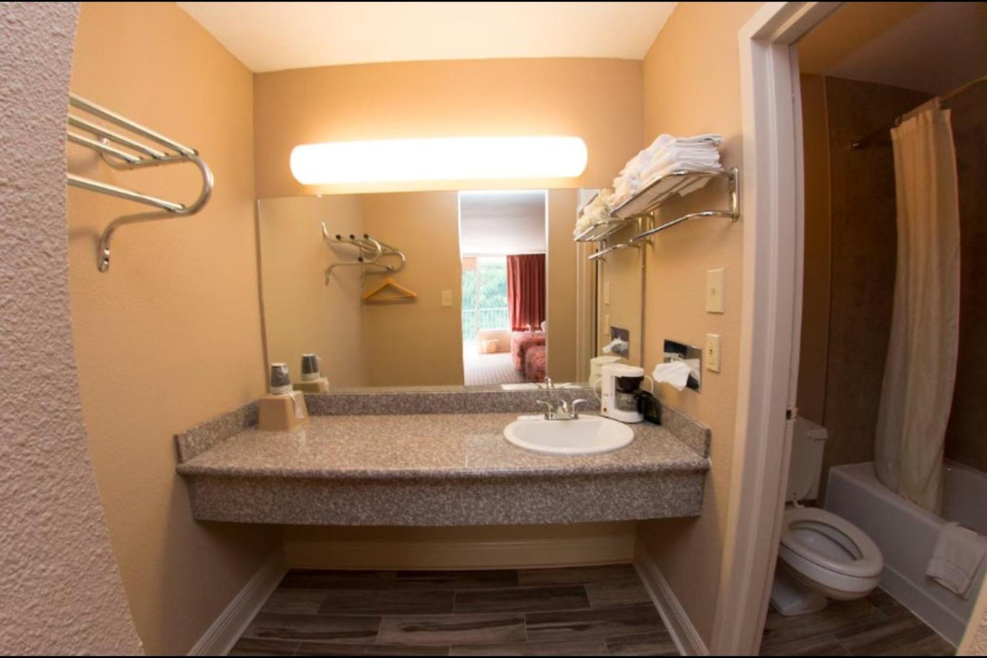 Oyo Hotel Audubon Baton Rouge Port Allen I-10 Extérieur photo